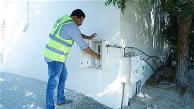 فحص 3 آلاف عينة في مختبر جودة المياه في كهرباء الشارقة خلال 4 أشهر