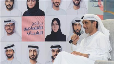 أمين عام المجلس التنفيذي لإمارة دبي يلتقي المشاركين في برنامج 