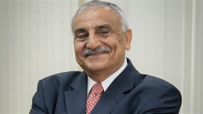 جامعة الشارقة تعقد 