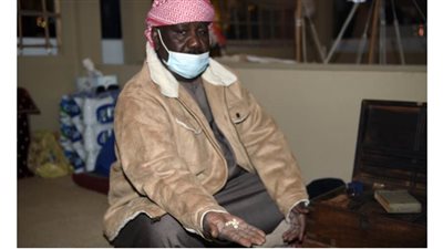 تقرير / خلال مهرجان الشيخ زايد التراثي .. صيد اللؤلؤ قصص وحكايات تجذب رواد المهرجان