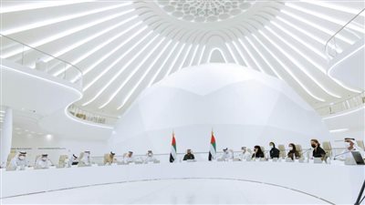 مجلس الوزراء برئاسة محمد بن راشد يستعرض مؤشرات أداء حكومة الإمارات في 2021