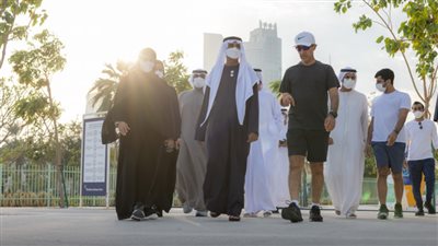 نهيان بن مبارك يشهد فعاليات مبادرة 