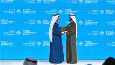 محمد بن راشد يكرم سيف بن زايد تقديرا لجهوده الاستثنائية في إنجاح إكسبو 2020 دبي