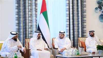 حمدان بن زايد يستقبل عدداً من المواطنين ومسؤولي القطاعات الحكومية في منطقة الظفرة