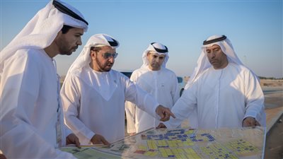 بتكلفة تفوق المليار درهم .. حمدان بن زايد يتفقد مشاريع إنشاء الطرق والبنية التحتية للأراضي السكنية في مدينة زايد وليوا