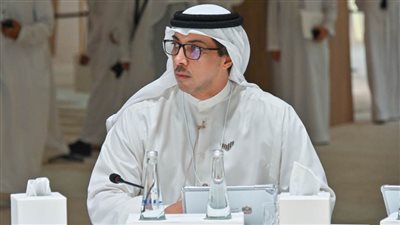 منصور بن زايد يحضر جلسة ضمن اجتماعات حكومة الإمارات حول تمكين النمو الاقتصادي الدولي للأعمال والمنشآت والشركات