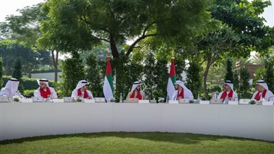 برئاسة محمد بن راشد .. مجلس الوزراء يعتمد منصة متكاملة للاستثمار في القطاعات الحيوية واللائحة الوطنية للبناء
