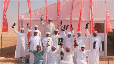 إعلان الفائزين في فئات المحترفين للصيد بالصقور بمهرجان ليوا الدولي