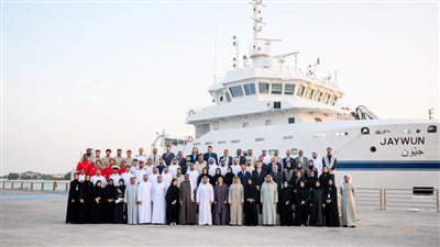 حمدان بن زايد يدشن سفينة هيئة البيئة - أبوظبي للأبحاث البحرية 
