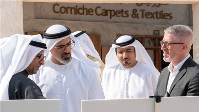 خالد بن محمد بن زايد يعتمد خطة تطوير منطقة رصيف ميناء زايد ويتفقد سوق السمك الجديد