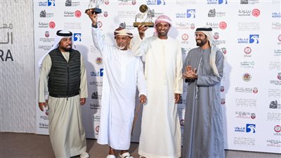 تتويج الفائزين في مسابقة المحالب بمهرجان الظفرة