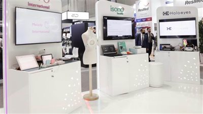 خبراء : الرقمنة والذكاء الاصطناعي يعززان خدمات الرعاية الصحية و الاستدامة