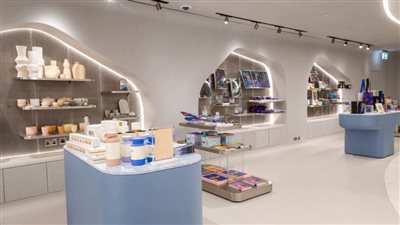 متحف المستقبل يفتتح متجراً جديداً بتجربة صوتية فريدة تعتمد على الذكاء الاصطناعي