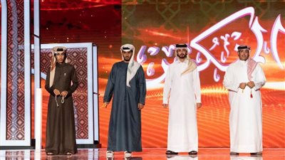 برنامج المنكوس يواصل فعالياته على مسرح شاطئ الراحة