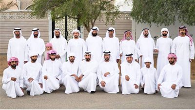 حمدان بن زايد يزور المواطنين حمد عفصان المنصوري ومحمد حمرعين المحيربي في ليوا