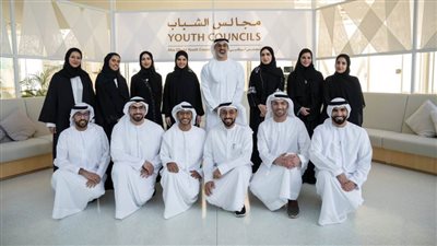 خالد بن محمد بن زايد يطلع على إنجازات مجلس أبوظبي للشباب 