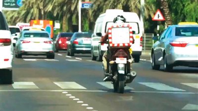شرطة أبوظبي تُحدد 8 اشتراطات لصندوق توصيل طلبات 
