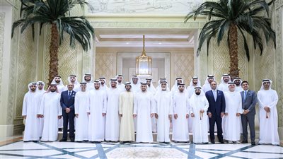 حمدان بن زايد يستقبل عدداً من المحسنين والمتطوعين ويشيد بدورهم 