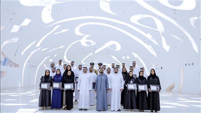 محمد بن راشد يشهد تخريج دفعة جديدة من برنامج القيادات