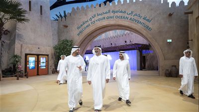 خالد بن محمد بن زايد يدشن المدينة الترفيهية للأحياء البحرية 