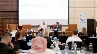 الزيودي يدعو القطاع الخاص للاستثمار في الانتقال إلى الطاقة النظيفة