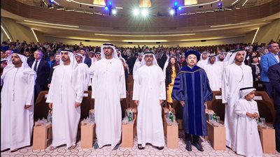 حامد بن زايد يشهد حفل تخريج دفعة 2023 من طلبة جامعة محمد بن زايد للذكاء الاصطناعي