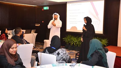 حكومة الإمارات تعزز قدرات موظفي حكومة المالديف في مجال تطوير الخدمات