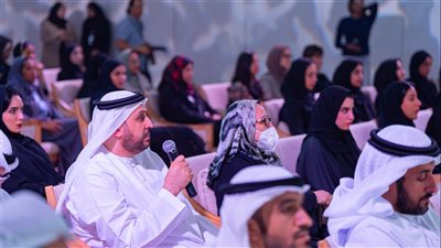 عبد الله بن سلطان: استحداث جائزة فاطمة بنت مبارك فئة 