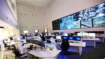 دبي تؤكد ريادتها الرقمية بخطط ومشاريع ذكية تدعم أداء قطاعاتها الحيوية و تعزّز استدامتها