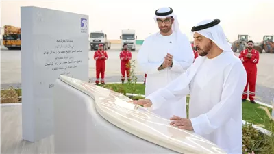 حمدان بن زايد يزور جزيرة داس ويضع حجر الأساس لإنشاء مجمَّع سكني ومستشفى جديدين في الجزيرة