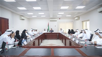 مجلس المزارعين يناقش سلامة الأغذية وسبل تعزيز نظم الزراعة الحديثة المستدامة في الإمارات