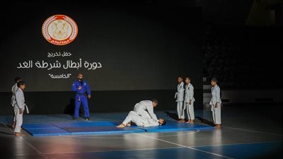 شرطة أبوظبي تحتفل بتخريج الدفعة الخامسة لـ