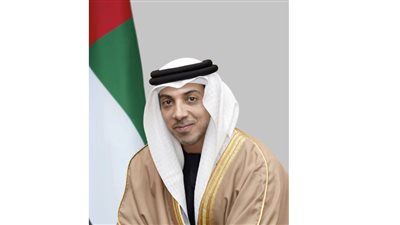 منصور بن زايد يعتمد برنامج موسم 2023 - 2024 لسباقات القدرة في قرية الإمارات العالمية بالوثبة