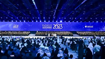 نهيان بن مبارك يشهد حفل تخريج طلبة جامعة خليفة