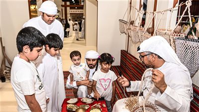 نادي تراث الإمارات يشارك في 