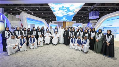 ذياب بن محمد بن زايد يزور مؤتمر ومعرض (أديبك)