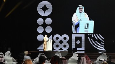 منصور بن زايد : الذاكرة الوطنية أمانة في أعناق الجميع .. وكونجرس المجلس الدولي للأرشيف منصة لجمع ذاكرة الإنسانية وحفظها وإتاحتها بموثوقية
