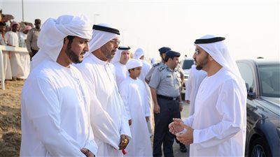 حمدان بن زايد يشهد منافسات اليوم الختامي لمهرجان الظفرة الأول لسباقات الهجن