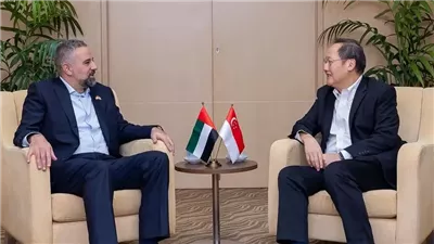 وفد من حكومة أبوظبي يطّلع على تجربة سنغافورة في ممارسات الحوكمة المتقدمة