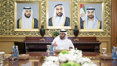 حمدان بن زايد يطلع على مهام وواجبات الحرس الوطني