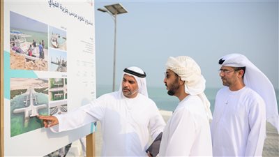 حمدان بن زايد يُدشّن حزمة من مشاريع التطوير البحرية في السلع وجزيرة الفيي