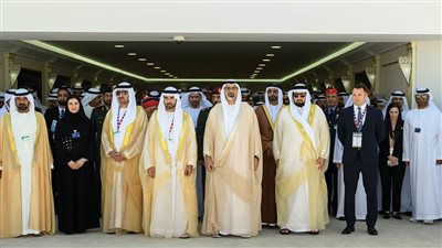 خالد بن محمد بن زايد و حمدان بن محمد يستقبلان الوفود المشاركة بمعرض دبي للطيران 2023 بحضور مكتوم بن محمد