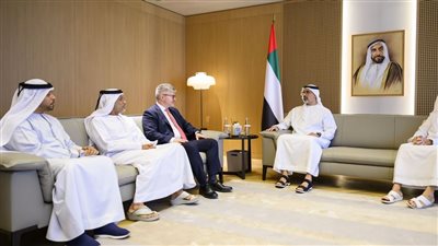 خالد بن محمد بن زايد يلتقي الأمين العام لمنظمة الطيران المدني الدولي (الإيكاو)