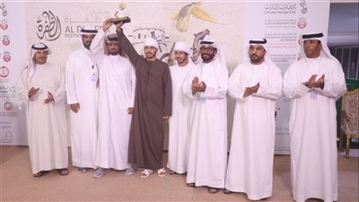 منافسات قوية في مزاينة الصقور بمهرجان الظفرة وتتويج الفائزين