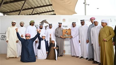 منافسات قوية في مزاينة الإبل بمهرجان الظفرة وتتويج الفائزين