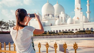 السياحة في أسبوع.. المطارات والناقلات الوطنية تحلق بنتائجها.. وزخم الفعاليات يثري المشهد
