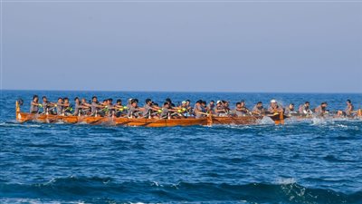 اختتام المرحلة الأولى من سباق دلما لقوارب التجديف التراثية