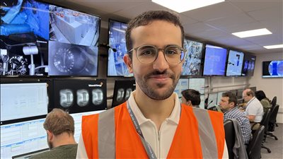 طالب إماراتي في جامعة خليفة ينضم لفريق مهندسي 