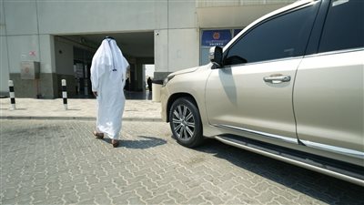 شرطة أبوظبي تحذّر من ترك المركبة في حالة تشغيل