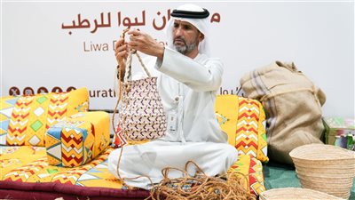 مهرجان ليوا للرطب يعيد إحياء الاستخدامات التراثية المبتكرة لأجزاء النخلة